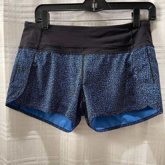Lululemon Run Times Short Bubbles Pipe Dream Blue Black size 6 - Picture 1 of 11